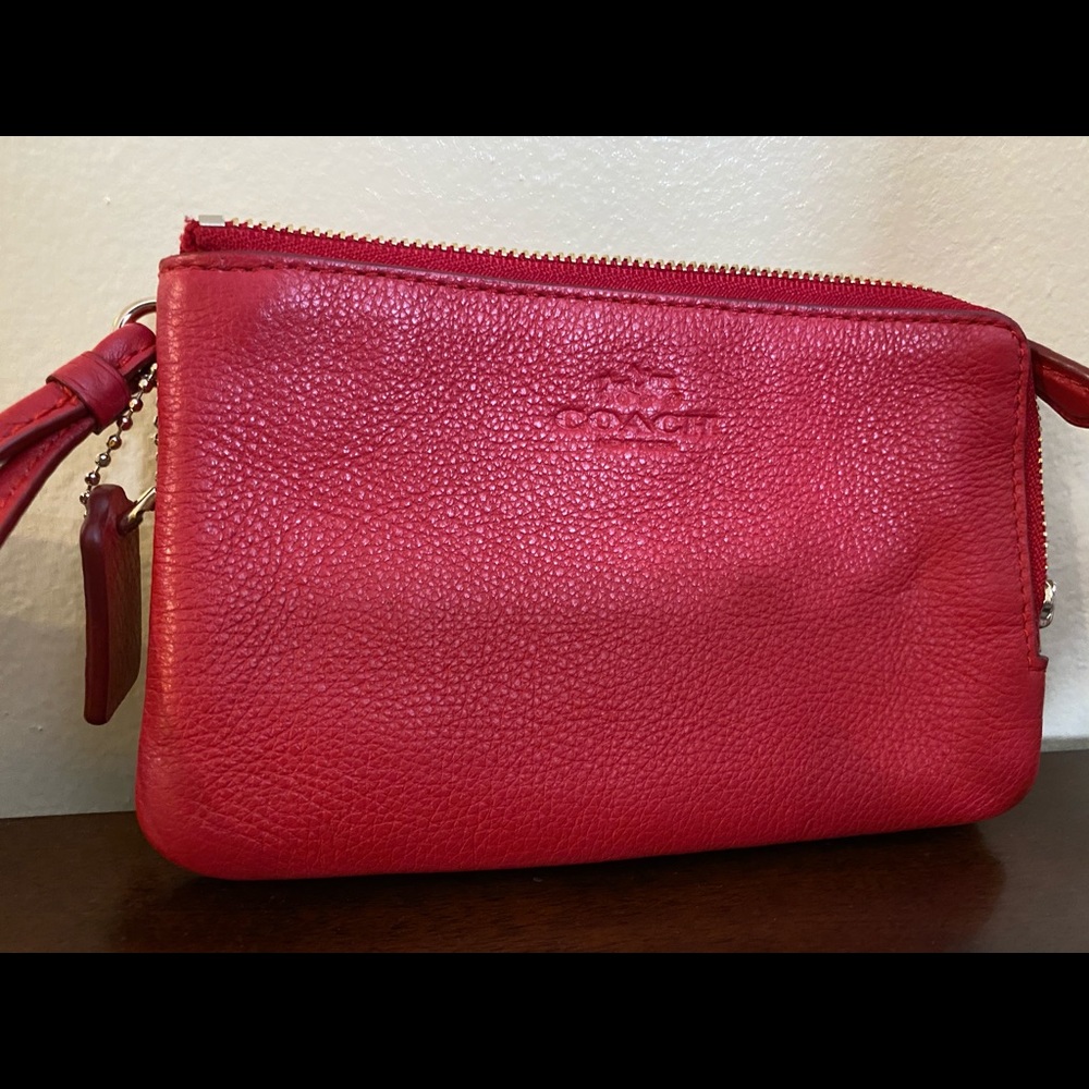 Coach Double Corner Zip Wristlet